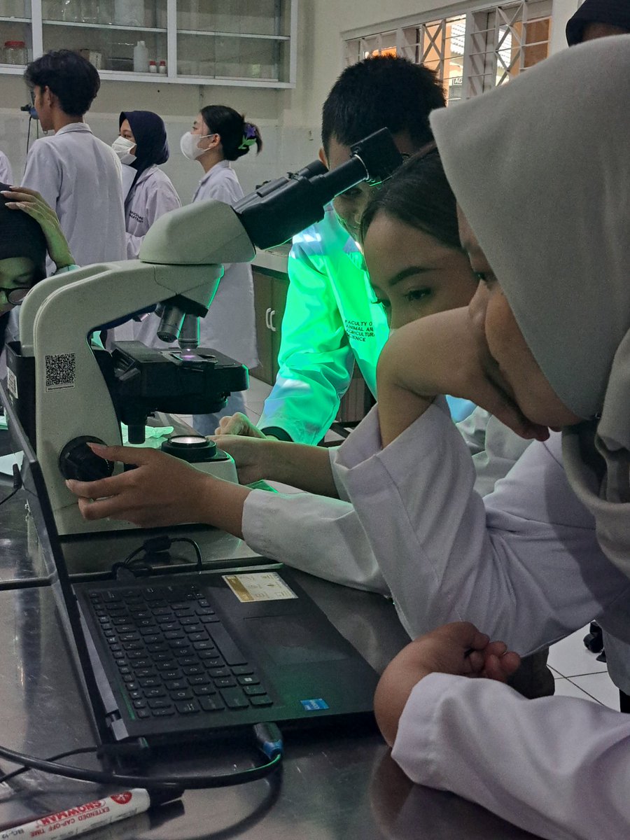 sceeika's tweet photo. microbio dump https://t.co/oyTxr7VIol