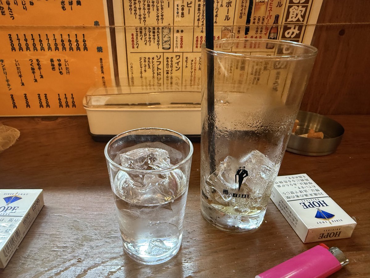 tikaramochio2's tweet photo. ホッピー飲み切って何故か中だけ届いたからホッピーをもう一周しますね
サンキュー https://t.co/XySYKRrtGn