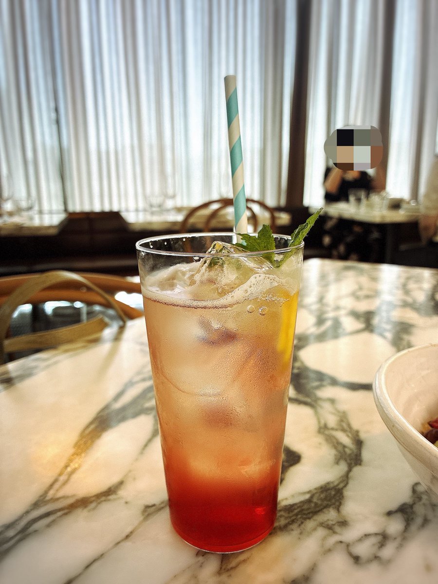 AsIAm_consult's tweet photo. 今日はThe APOLLO ginzaへ🍽️

前からずっと気になっていてようやく行けました✨

ギリシャ料理ってあんまり食べたことなかったけど、コース料理どれも美味しい＆食材がヘルシーで最高！
全体的にレモンの酸味が効いており、地中海の雰囲気を堪能できました。 https://t.co/Iv7J1jDwHi