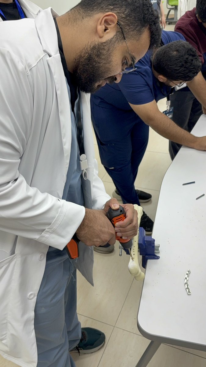 o_7sm's tweet photo. Had a great experience attending The Fixers workshop with Dr. Dalal Bubshait alongside my colleague Mukhtar. Grateful for the chance to learn from her knowledge and experience. https://t.co/nZxCWekM79