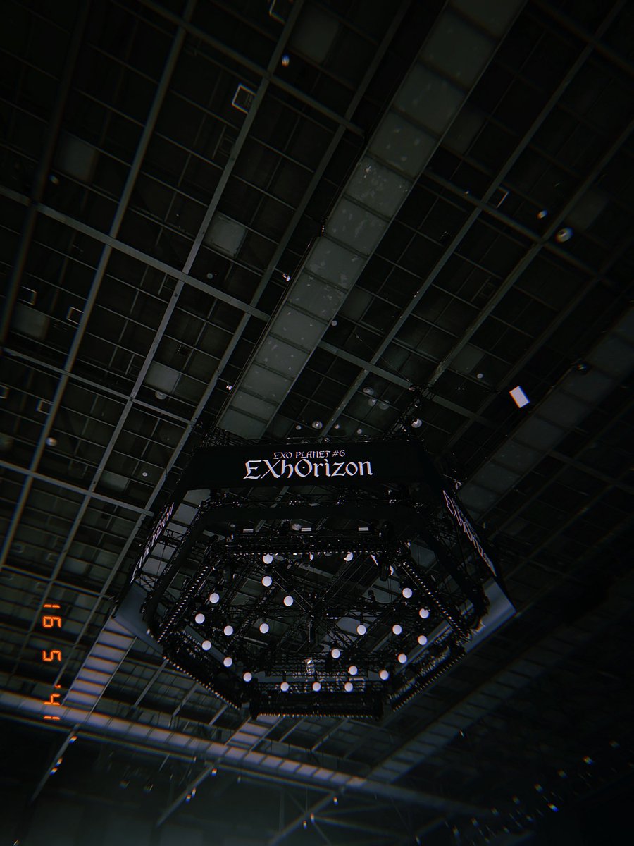 bua0990's tweet photo. I'm home 🩶
#EXhOrizon_in_BANGKOK
#EXhOrizoninBKK_D1 https://t.co/591xknADt3