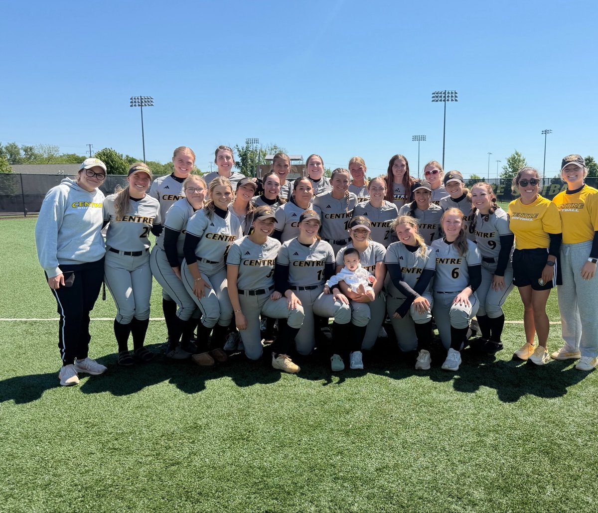 CoachVCentre's tweet photo. Centre College Softball is looking to add transfers‼️

Family-like culture. Competitive softball. High-level academics. We compete with passion, support one another relentlessly, and push to be our best every day. 

Come be part of something special 👏🏽 Go Kerns! https://t.co/g5fUtbs7td