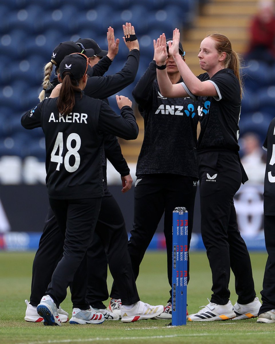 WHITE FERNS tweet media