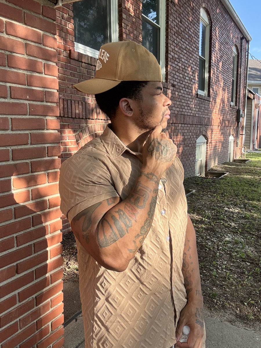 Versuhtylefools's tweet photo. Nappyvereen.  Just a few #birthday #photos from yesterday. Blessed,  grateful, and thankful. Getting better with time. Learning from it all and going for everything I deserve. Against all resistance to still go the distance ☀️ 💪🏾 🥳 every day is a mission to master yourself. https://t.co/t3TZlBuaoh