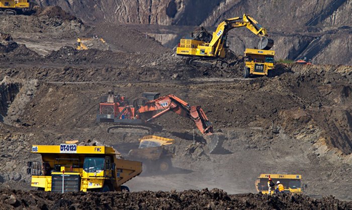 TribuneEco's tweet photo. En vue d’accélérer son projet de minerai de fer de Zanaga en République du Congo, la société Zanaga Iron Ore Company (Zioc) a levé 5,6 millions de livres sterling, soit environ 7,48 millions USD, auprès d’investisseurs institutionnels. En savoir plus 👉https://t.co/fM58U90xfv https://t.co/gZtYiSZjYs