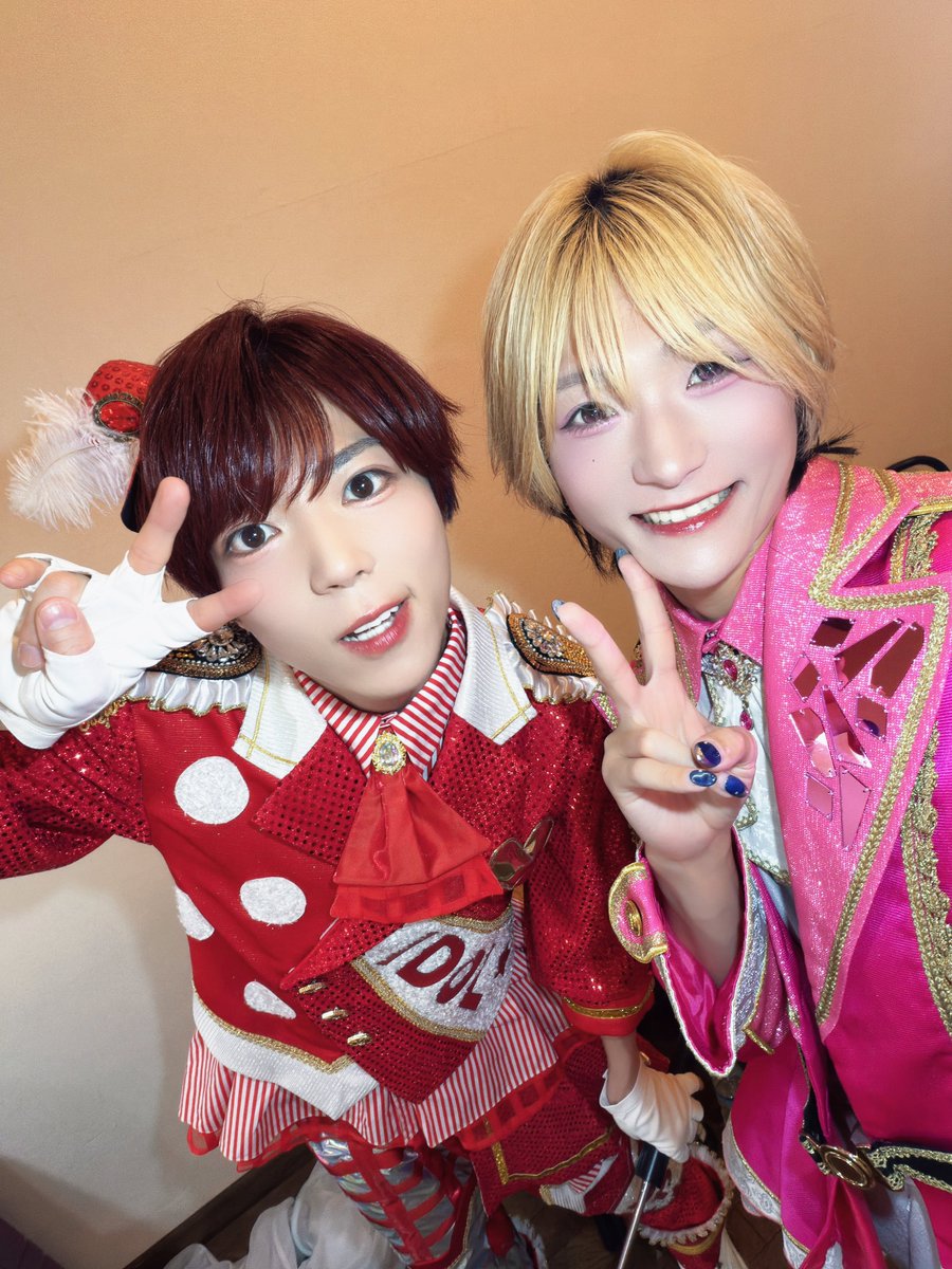 なななんと！！パンダドラゴン先輩の『IDOL OF POP』のMVに僕たち