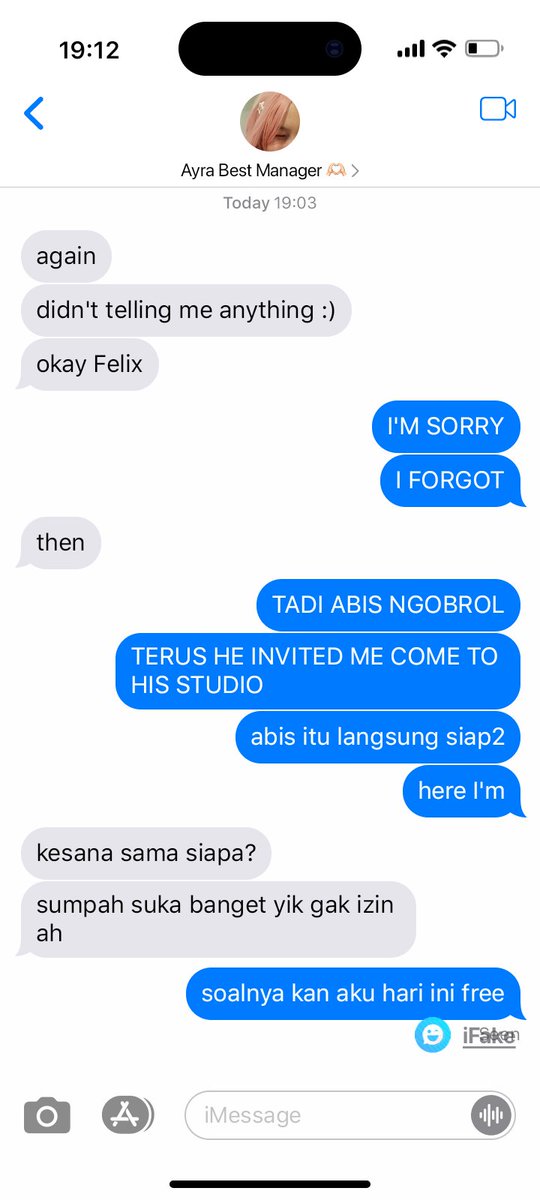 lunivelle's tweet photo. seperti manager abal-abal https://t.co/wjefcxRUFq