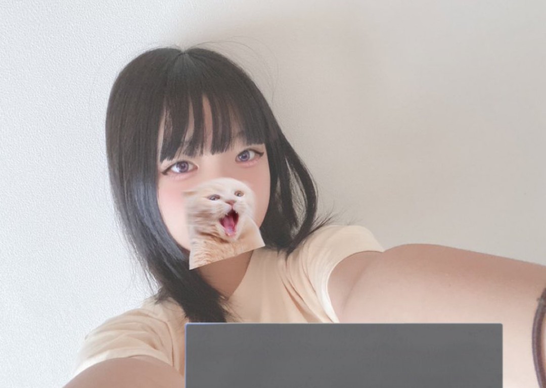 こは tweet media