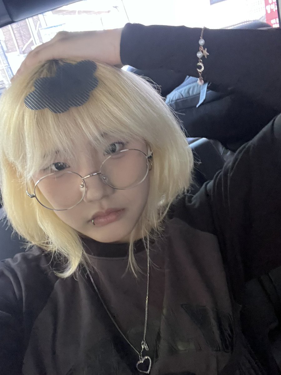 안휘 tweet media