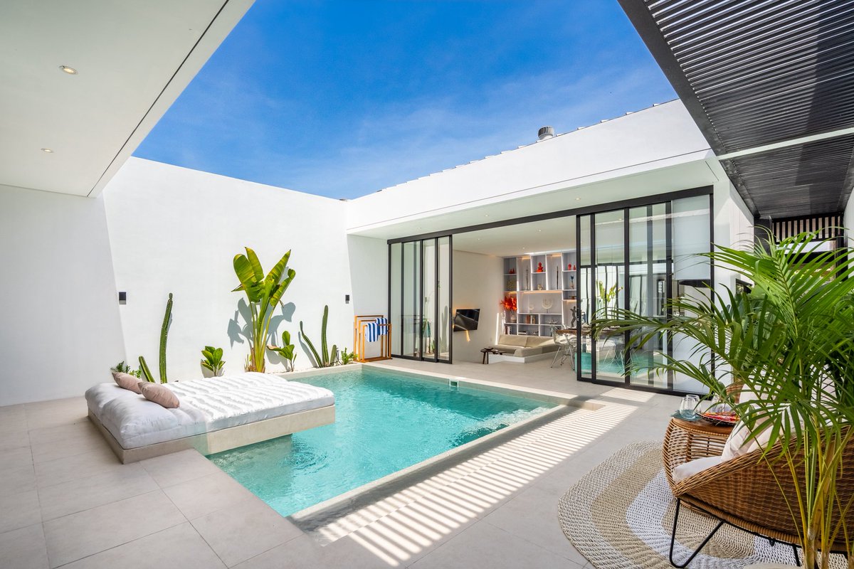 IMO__Invest's tweet photo. The Bali Villa is officially live !

You can now book our luxury villa in Sanur directly on Airbnb.

https://t.co/BuxtAHz8oL

First guests loading… 

$IMO holders know what’s coming 🔥 https://t.co/E6iu2evmOS