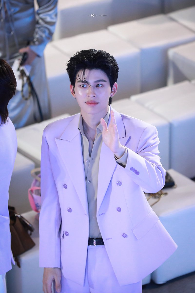 •พีเจจจจจ•🚂 tweet media