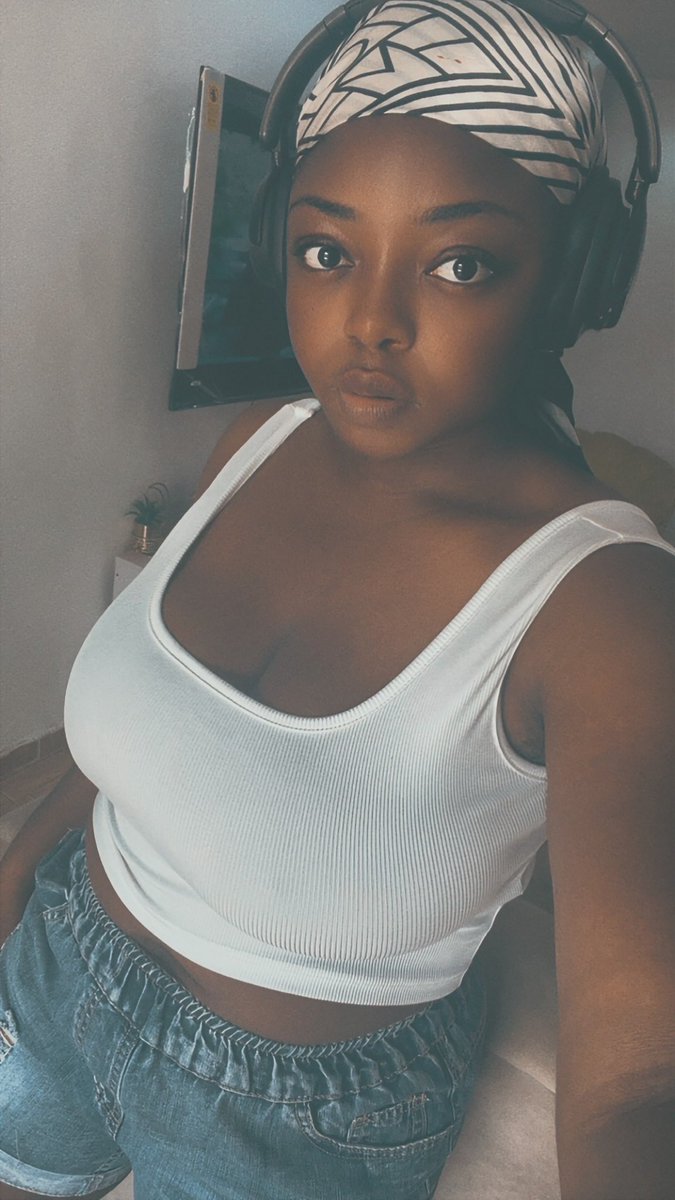 Peace Ighodaro💛 tweet media