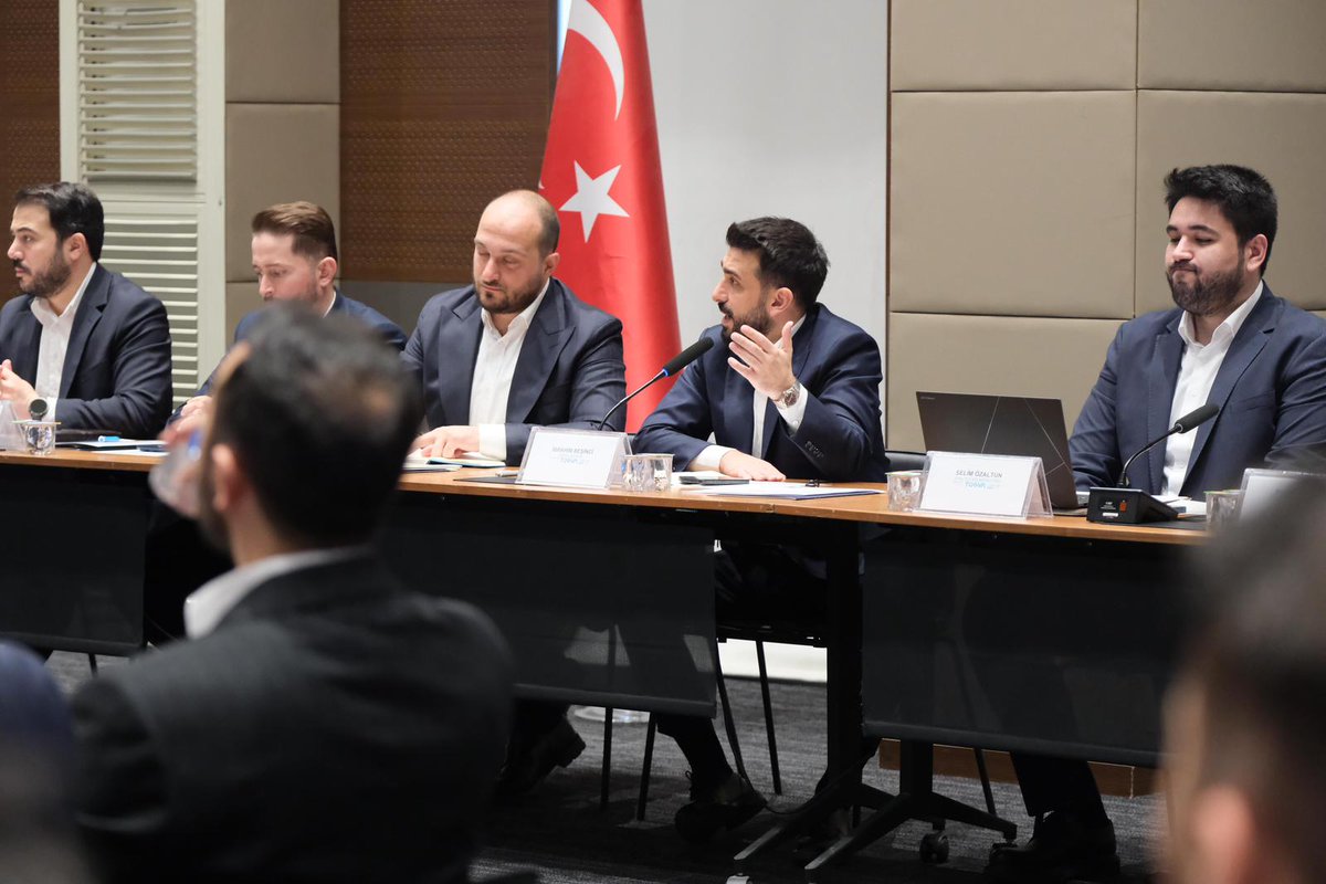 Zafer Karamağara tweet media