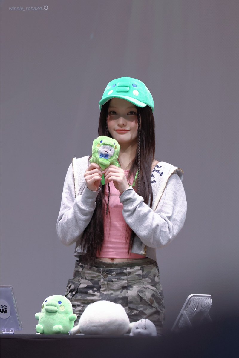 윈윈이♡ tweet media