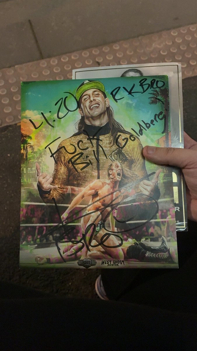 deez4me_'s tweet photo. The first time was so nice, I had to do it twice @SuperKingofBros 

Figure signed In Adelaide @WSWWrestlingAUS  

8x10 signed night 1 Melbourne (night 2 of the tour) @WSWWrestlingAUS  

Also fuck you goldberg 

#worldserieswrestling #WSW #riseagainst #fuckbillgoldberg https://t.co/hr3IkX12YB