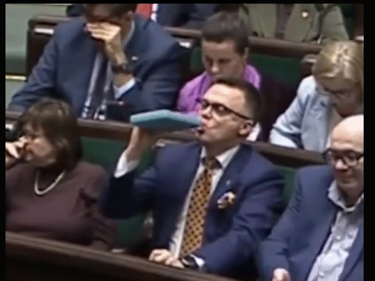 Krystyna Pawłowicz tweet media