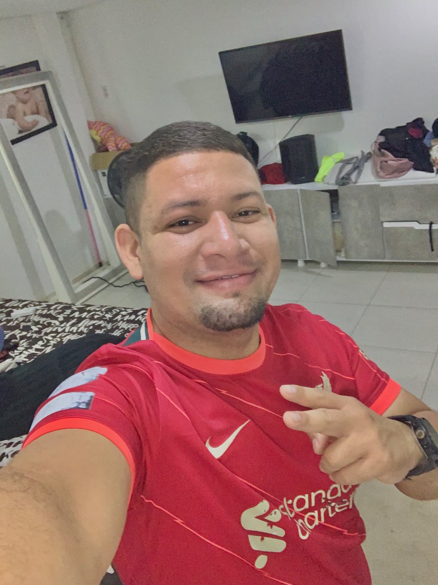 JimeneIsaias's tweet photo. 😎🫀🤛 https://t.co/reL4fbIoss