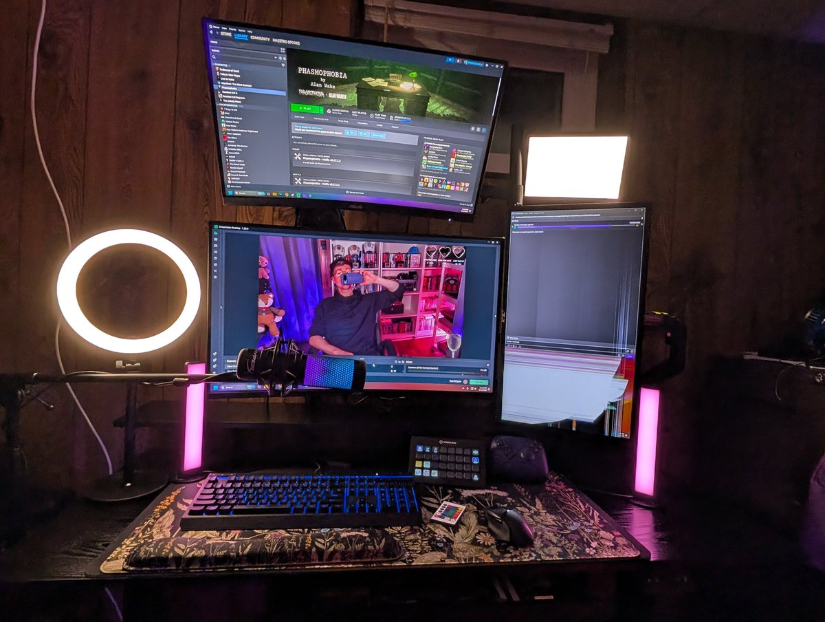MaestroSpooks's tweet photo. I'm going LIVE on Twitch for my official return to stream after a 3 week hiatus!! 🎉

Catch me at 10AM ET for my FIRST LOOK at the Alan Wake AND character customization updates!! 😱👻

https://t.co/iHC7cGodfG 💕 https://t.co/aKvWokyHUA