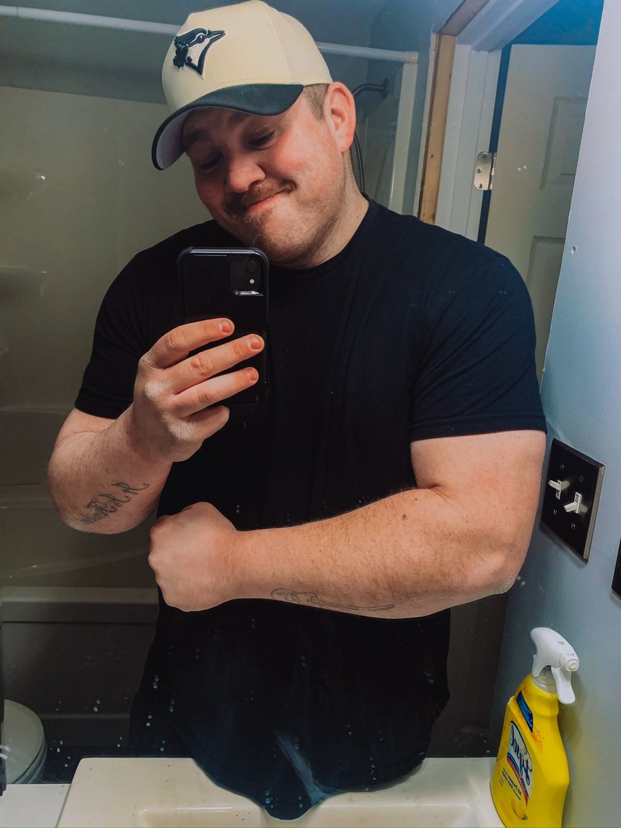 JonnyStrongXXX's tweet photo. We’ve been putting in the work 💪 https://t.co/tOOC4DsZx0