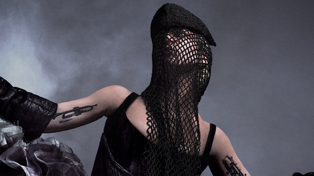 RDT Lady Gaga tweet media