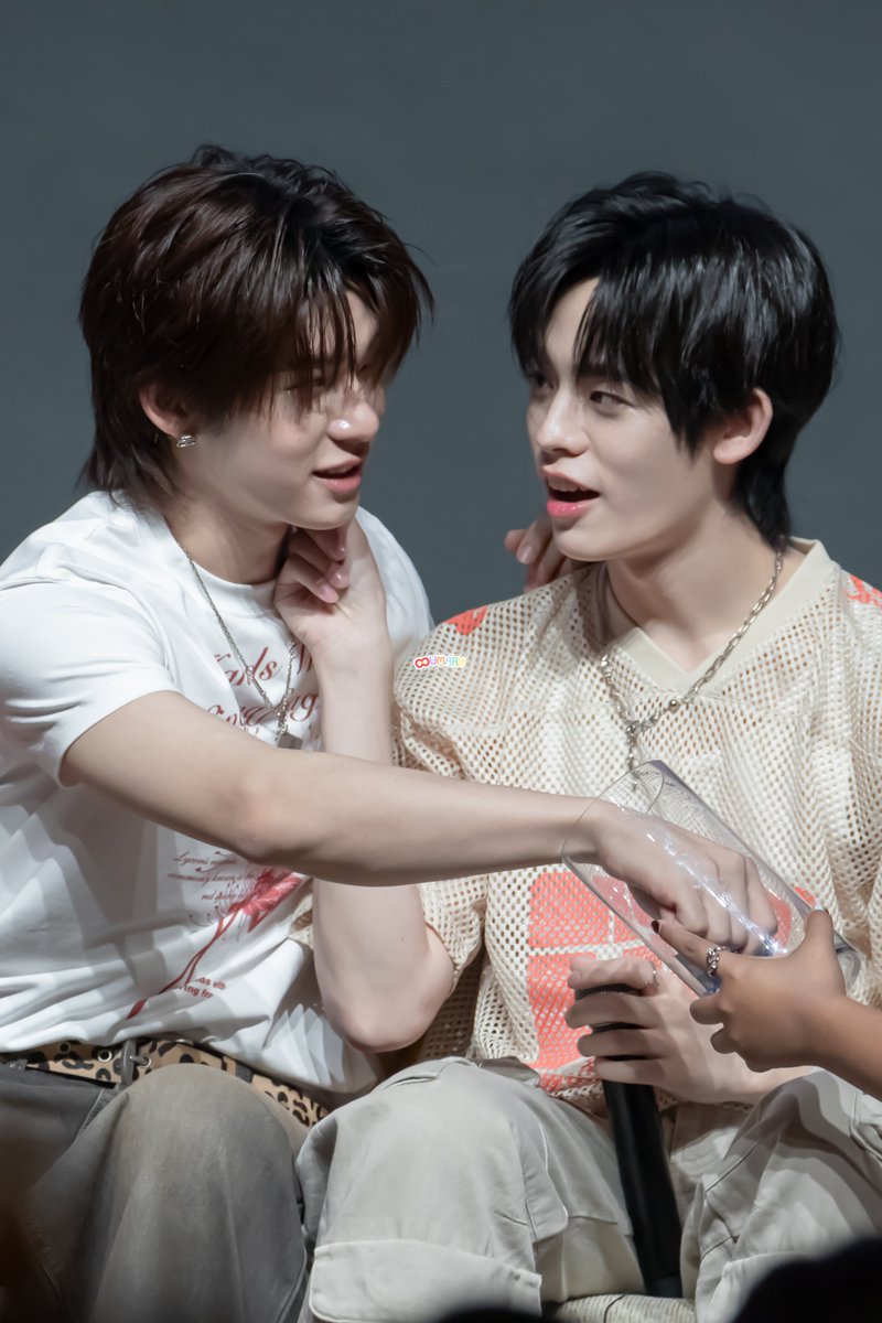 𝙊𝙐𝙈𝘼𝙍𝙔ツ♡ tweet media