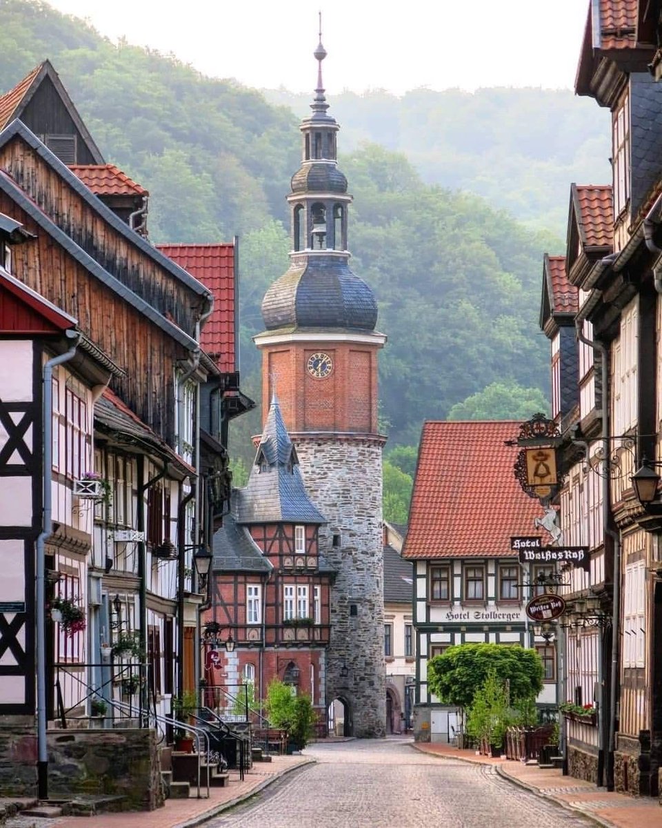 Architecture & Tradition tweet media