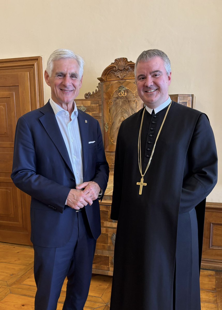 LinhartBMEIA's tweet photo. Vorbereitungen zum Europam-Forum Wachau 2026 in vollem Gange: Vorbereituns- und Abstimmungsgespräch mit dem Abt von Stft Göttweig  Patrick Schöder über Organisation und Ablauf des Forums, das nächste Woche, 18.5. bis 22.5., stattfinden wird.
Wir fréuen uns auf Göttweig! https://t.co/83voCIzkbN