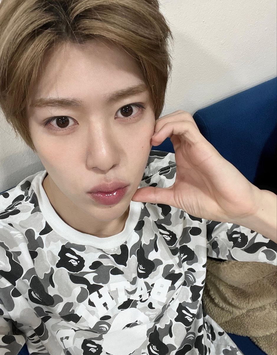 김형식 tweet media
