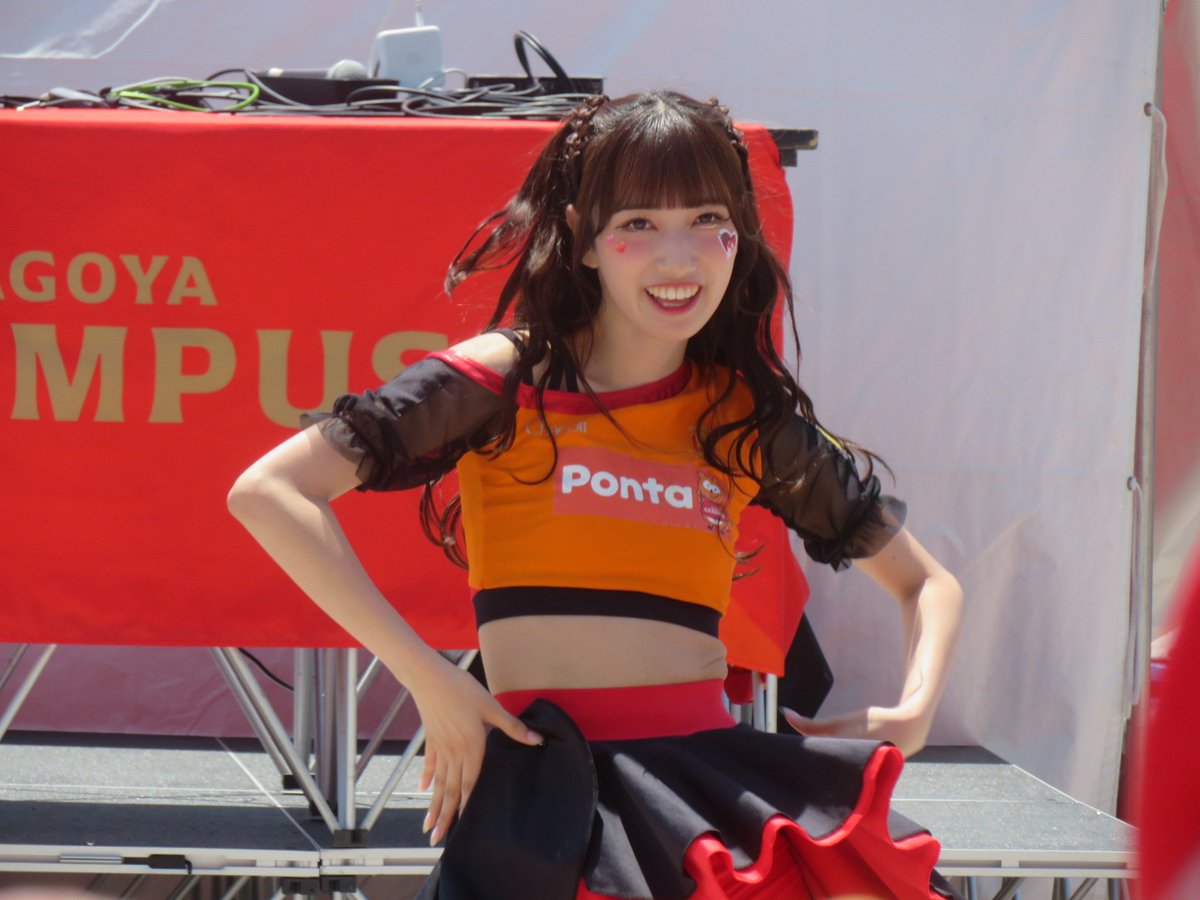 fukagasista's tweet photo. 隙間からの限られた瞬間でも、こんなに素敵な笑顔が飛んでくるんよ。
#チアグランパス #ウェルカムパフォーマンス #MIYUI https://t.co/F5STnQGf3E