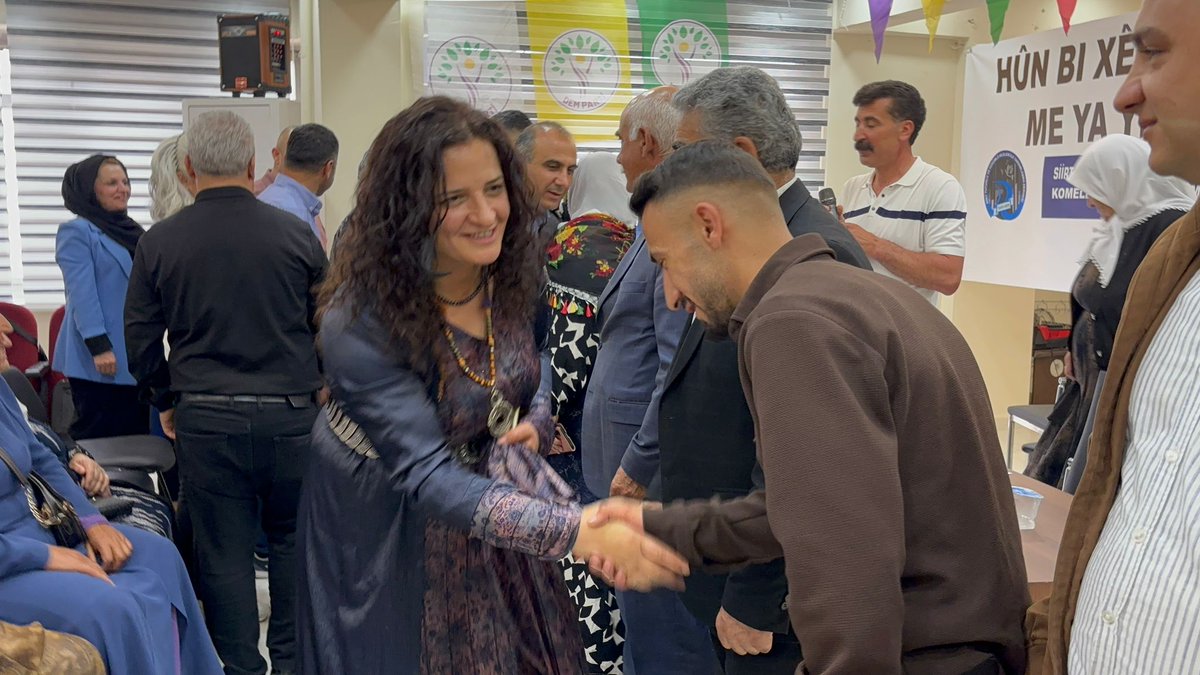Fuat5634's tweet photo. Demokratik toplumla özgür yarınlarılrı inşa ediyoruz şiarıyla Siirt 1 ci olağan kongremizi Med tuhad Fed eş başkanları pınar sakık tekin Kerem can Polat katılımıyla gerçekleştirdik. https://t.co/MDEwhP6UCc