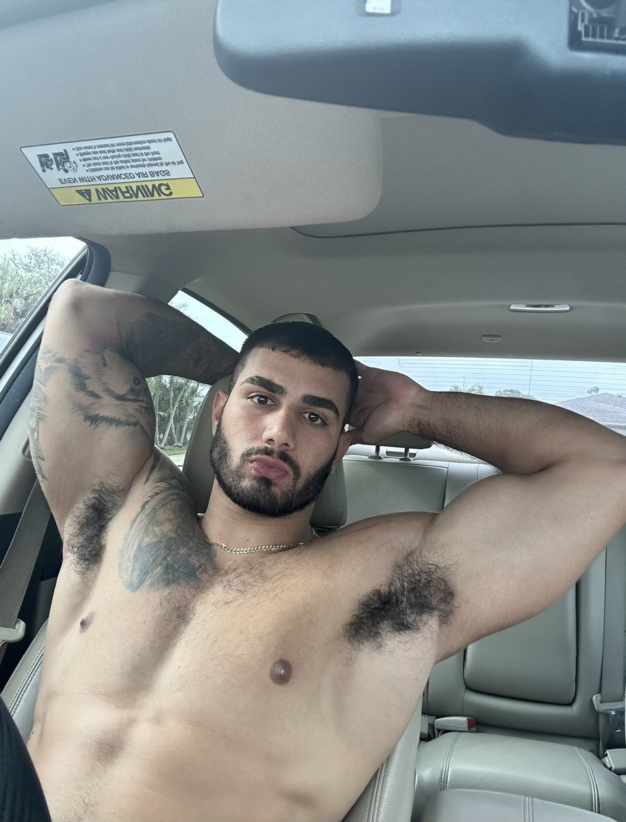 GrindrPTY 🎭 tweet media