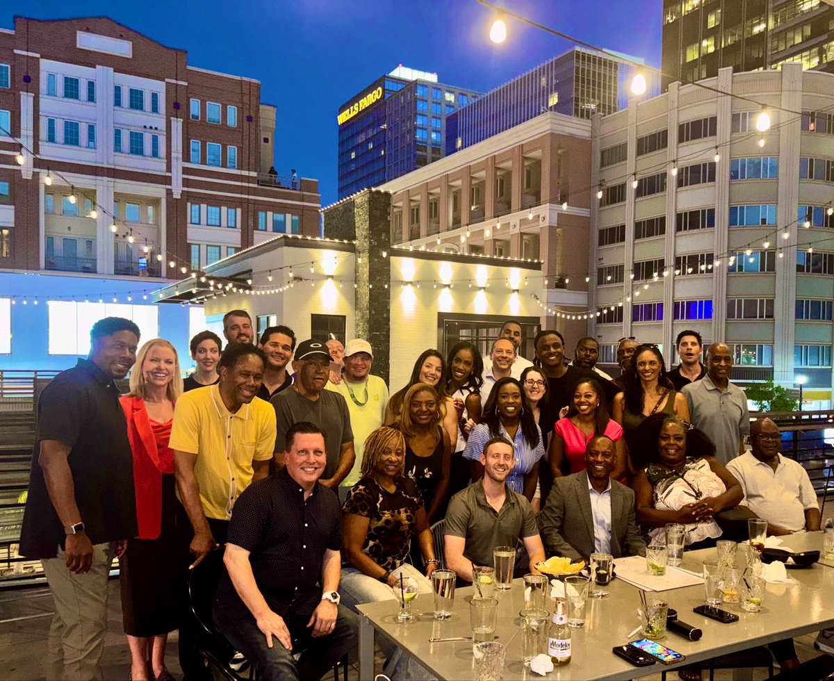 AudreyOnTV's tweet photo. Who gets THREE goodbye parties? 
This lady!
A big THANK YOU to my WSB favs and my family and friends who gathered over this month and a half to wish me the best. 
I adore y’all.
Thanks for pouring so much wisdom, inspiration, kindness, and laughter into me. 
My heart is full. 🫶🏾 https://t.co/4FHTMmsX7b