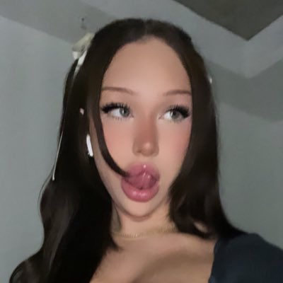 Mimi tweet media