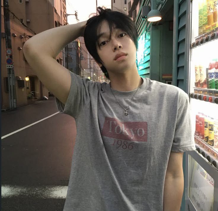 eren tweet media