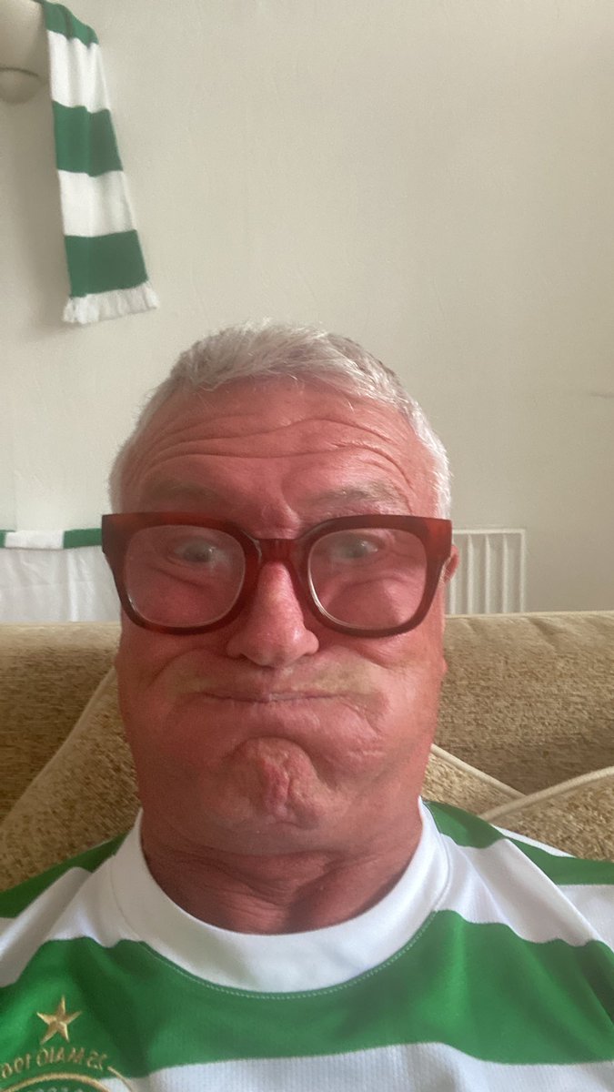 dacardle's tweet photo. CHAMPIONS AGAIN!!!!! ##CELHEA #COYBIG #5INAROW πππππ
#CelticFC #ChampionsAgain #MartinONeil #NoBadDaysInMay ππ»ππ https://t.co/AtNTPiNhgI
