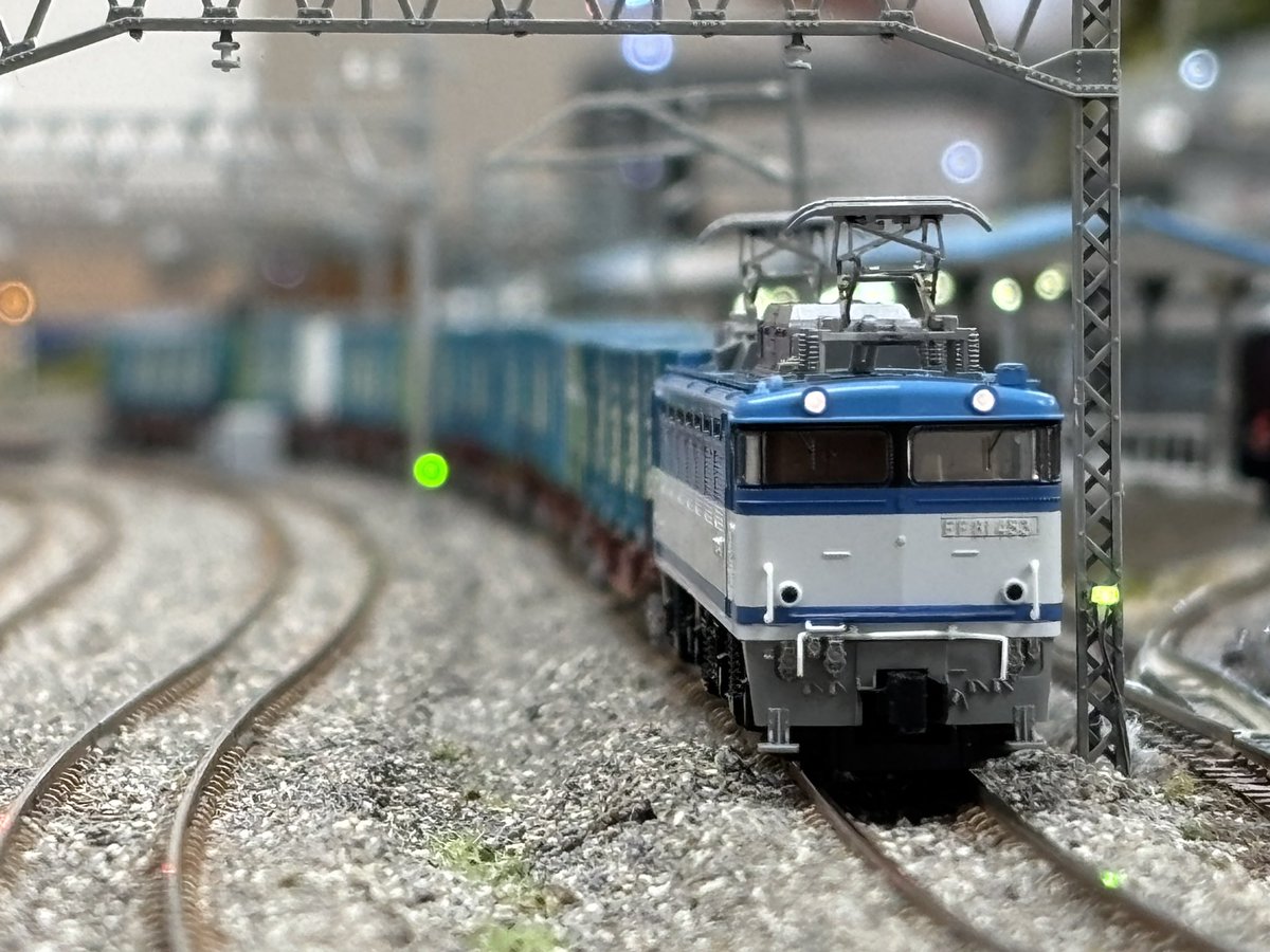 yukiusa24505's tweet photo. 本日はハモ鉄さん(@Hamotetsu432)にお誘いいただき、 Nゲージプラザ小田原にて運転会でした！

私は客車列車系統を中心に持参。

参加された皆様の車両を見るのも運転会の醍醐味ですね！

 #Nゲージプラザ小田原 https://t.co/ZRSwzU9CJO