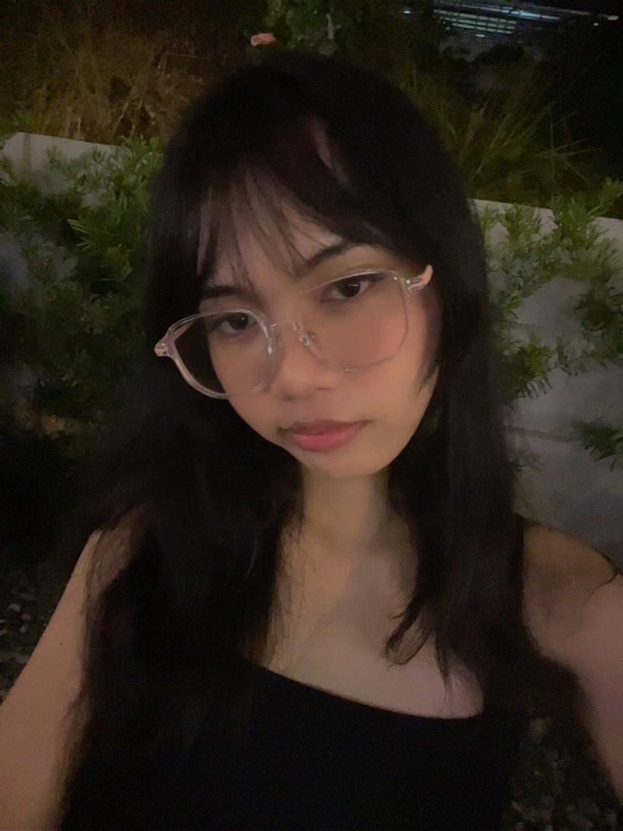 maddyxcx's tweet photo. im back https://t.co/ZvCAFsRIp4