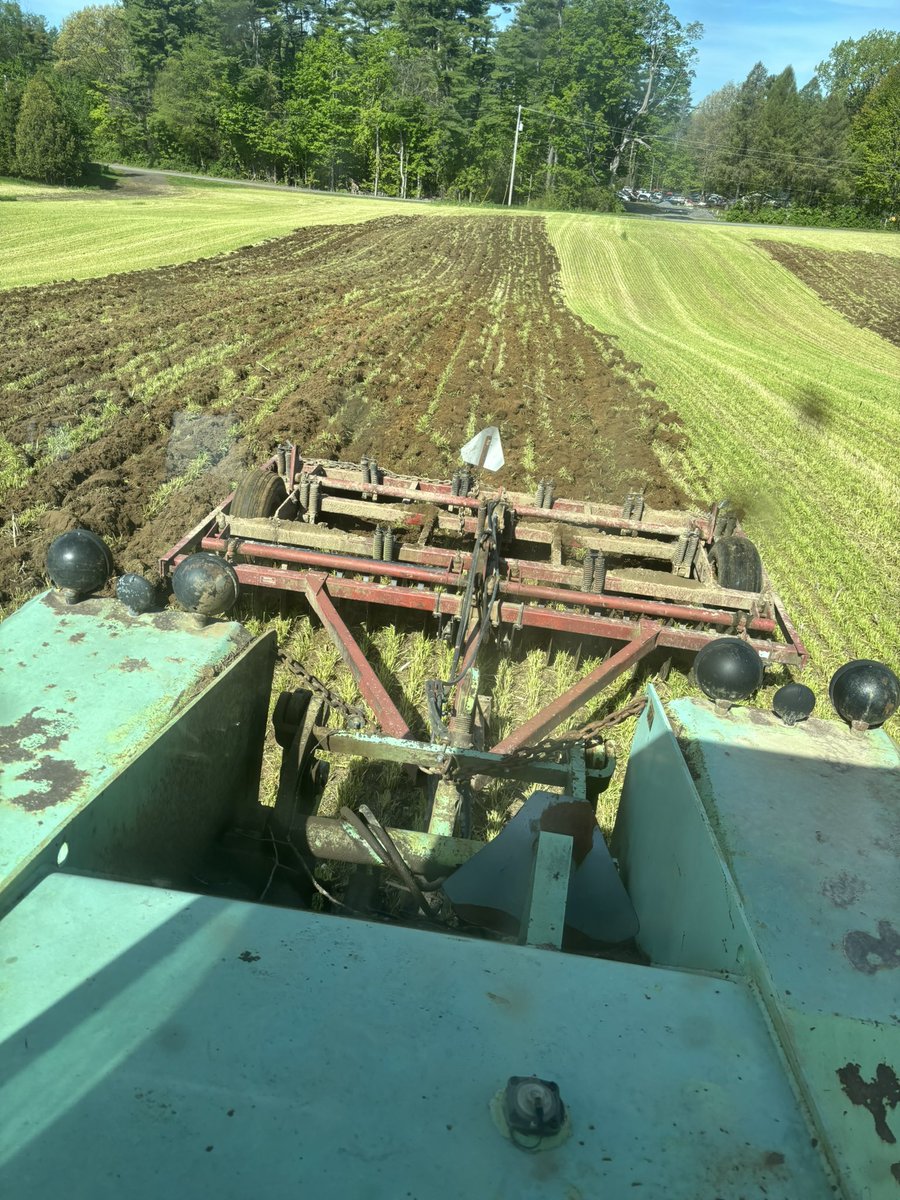 104therefella's tweet photo. Doing tillage like @silagechopper https://t.co/kuETHtKXZc
