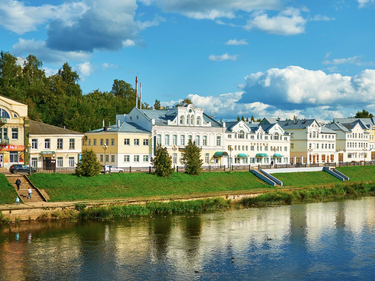 Lora020563's tweet photo. Россия. Торжок - город в Тверской области.
Один из древних городов России, основан на рубеже 10-11 веков.
Родина древних берестяных грамот, золотого шитья и Пожарских котлет.
Символ стойкости - оборона от войск Батыя в 1238 году.
С 1775 года- уездный город.
Население 47 763 чел. https://t.co/LMvXHmceoc
