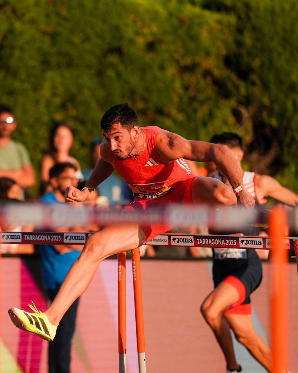 atletismoRFEA's tweet photo. Las grandes estrellas del atletismo español, en forma y liderando el ránking español 2025

💎 @Diamond_League (Sanghai)

800 m 🚹
@adryben44 (5º) 1:44.45
Ningún español había corrido tan rápido en mayo

3.000m 🚹
Santiago Catrofe (13º) 7:29.72 
3º 🇪🇸 de todos los tiempos

 110 m vallas 🚹
Enrique Llopis (7º) 13.43
(el pasado año y el mismo día y en Doha hizo 13.27)

📊 https://t.co/0krIsSxsrT