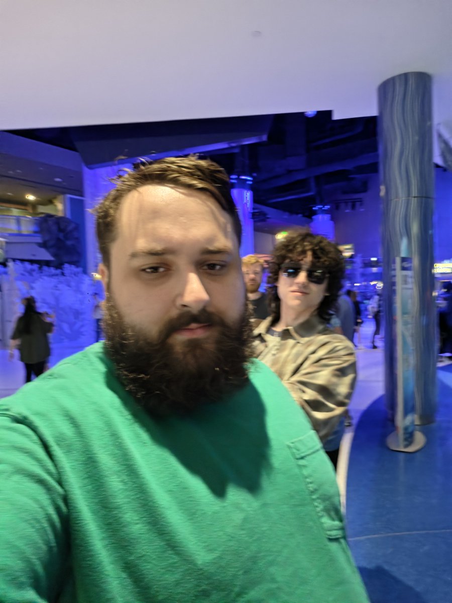 fatguy tweet media