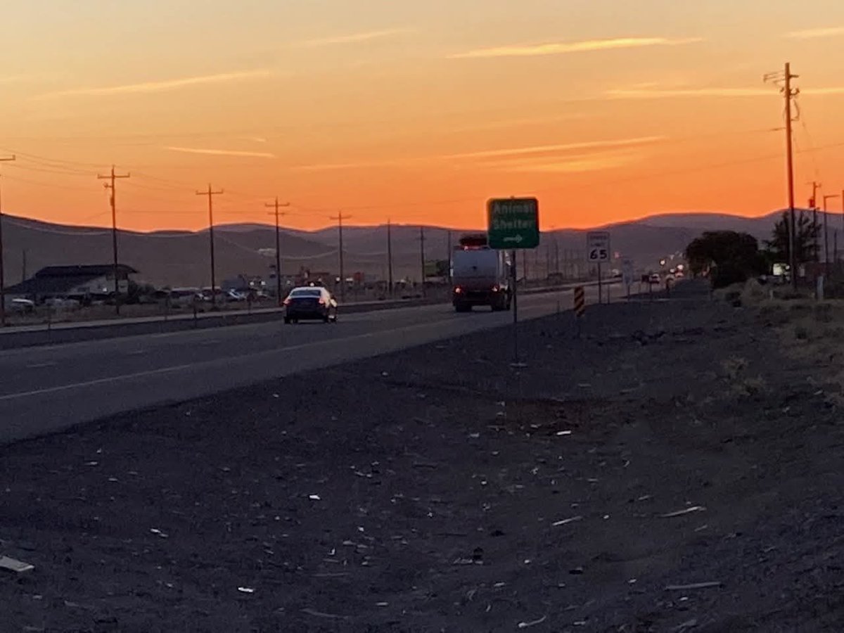 DbJared's tweet photo. Laz is 40 miles from California.
"fatigue has taken up residence in every fiber of my bring."
#lazcon Final Leg, Day 45 https://t.co/kFPWLQiPMX