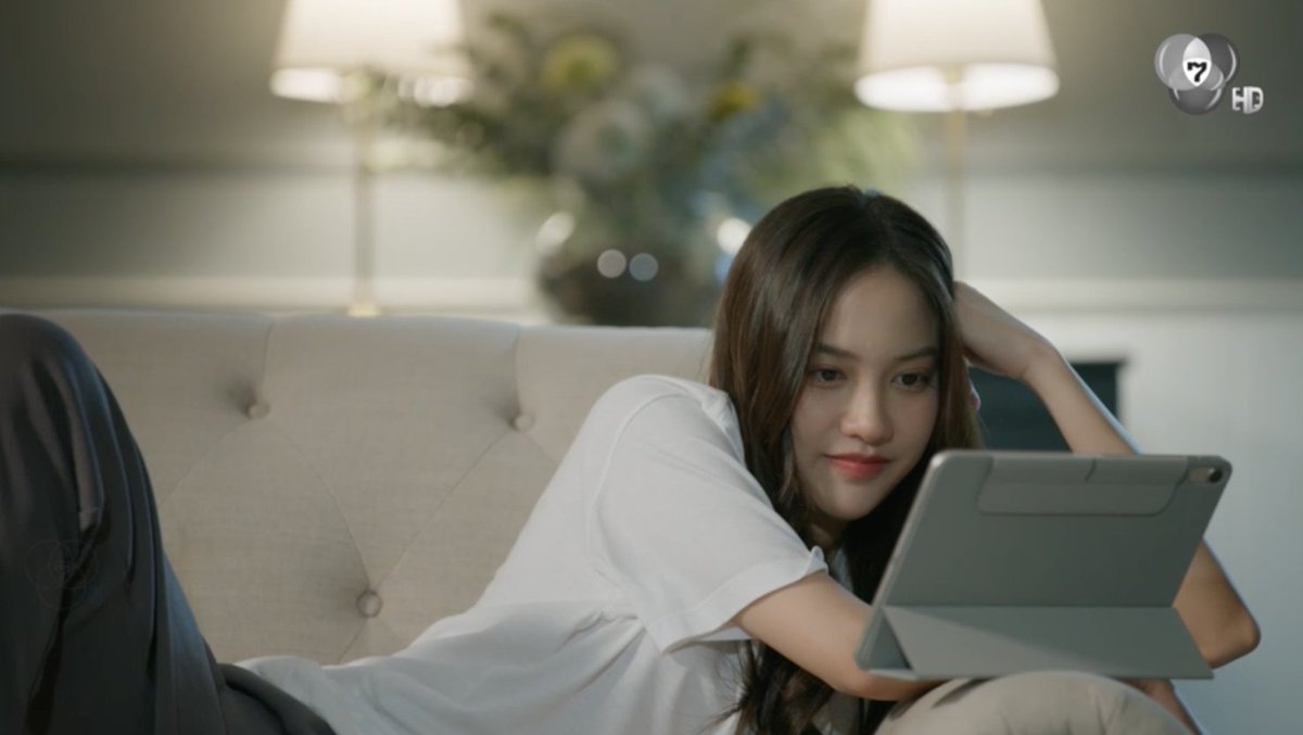 𝑺𝒎𝒊𝒍𝒆 𝑺𝒄𝒉𝒖𝒆𝒕𝒕 แฟนน้องฟรีนตัวจริง🌷🦋 tweet media