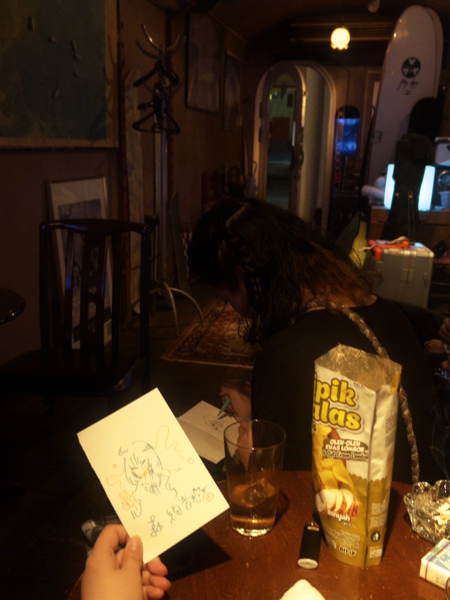 mori_snowflake's tweet photo. 本日もありがとうございましたー！！
ナイスな夜でした◎ https://t.co/ZZvVMLtc0P