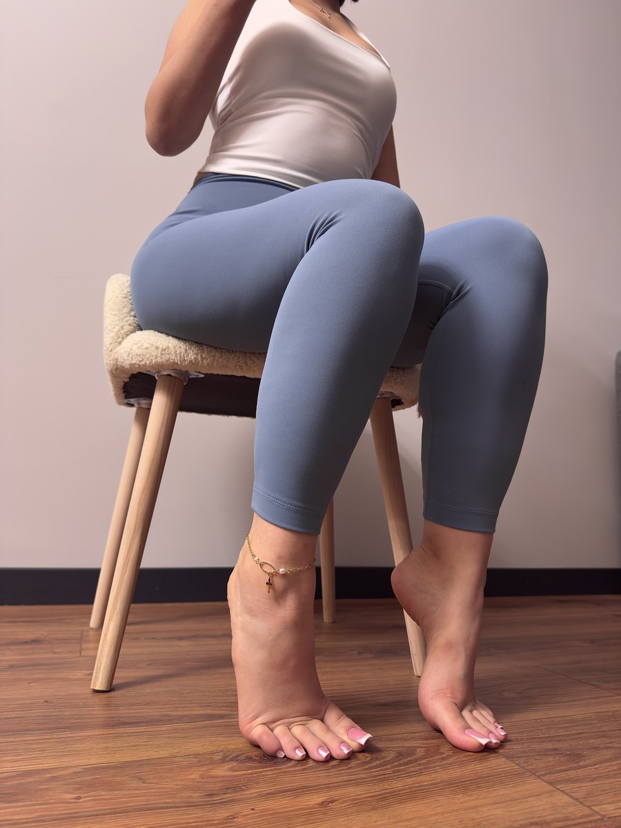 goddessrafeet tweet media