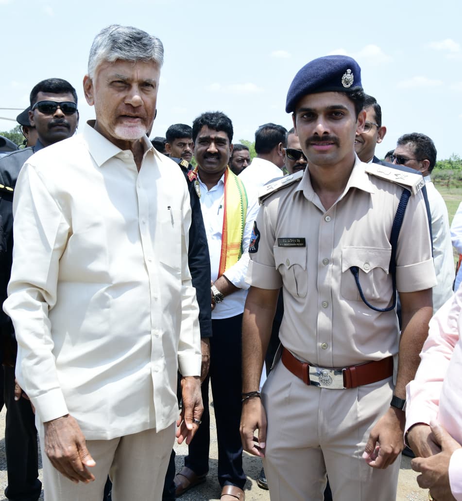 SRIKAKULAM DISTRICT POLICE tweet media