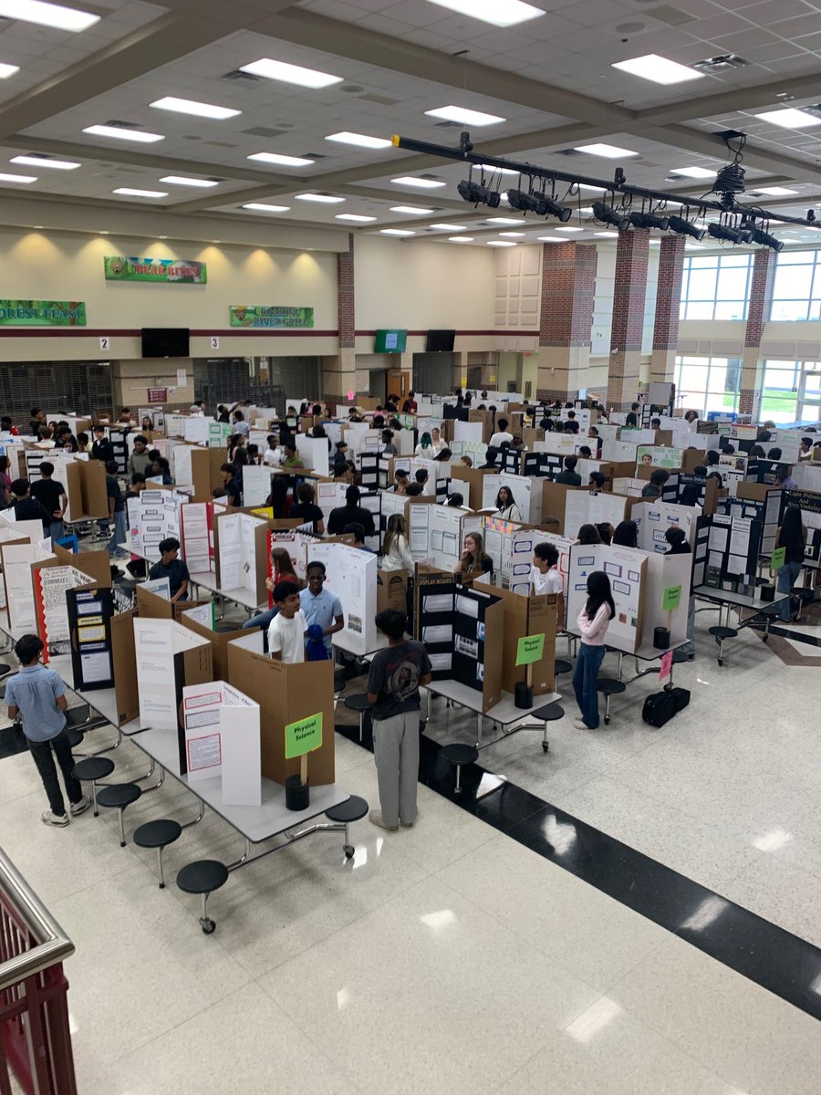 JBMS_Bears's tweet photo. Our Bowie Bears are up early on a Saturday morning showcasing their love for science, research, and innovative discovery. The 8th Grade Science Team is leading and leveling up by building new ways to promote student learning. ๐พ๐ป #JBMS #BowieBears #LeadThePAC #FBISDLevelUp https://t.co/gK1DCZaP9U