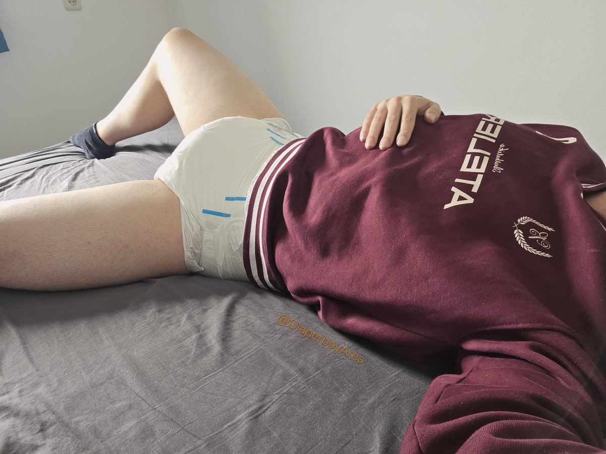 DiaperboyAres tweet media