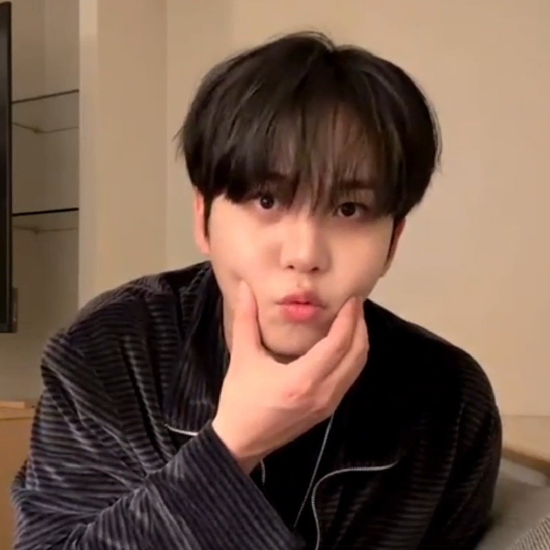 쫑덕 tweet media