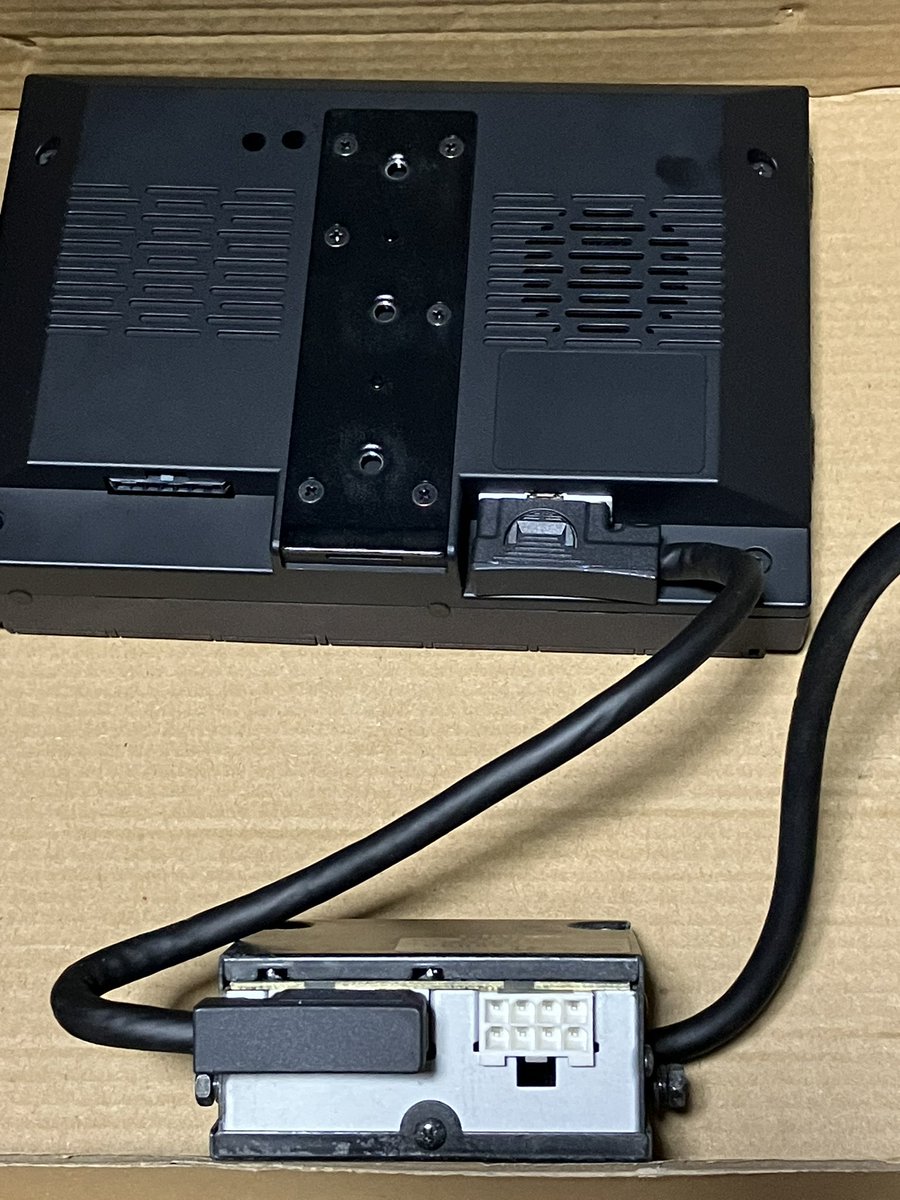 新三鷹 tweet media